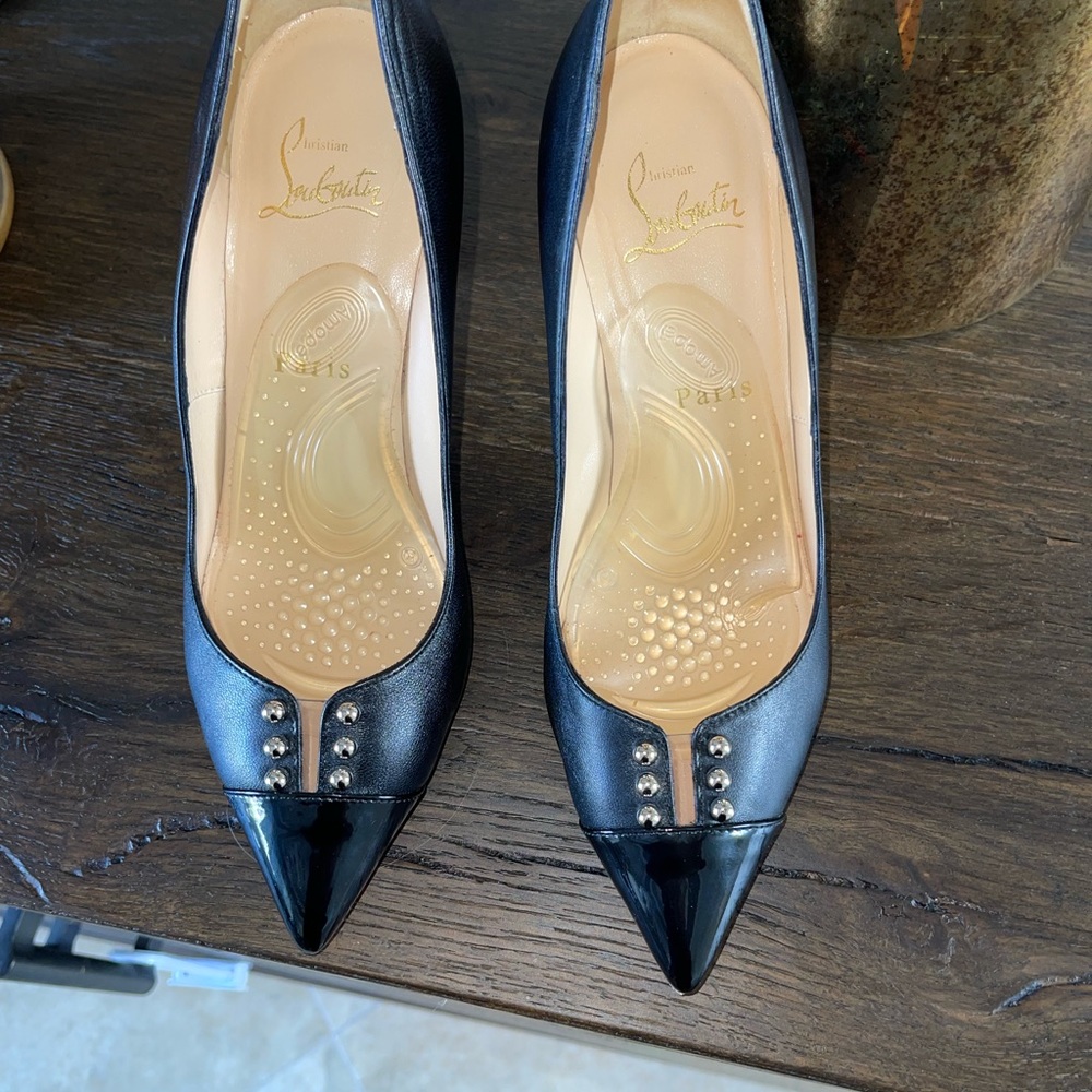 Christian Louboutin heels excellent condition. Size 37